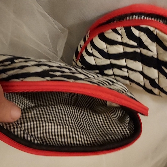 Sazy Bee set of 3 Animal print Makeup bags - Picture 2 of 2